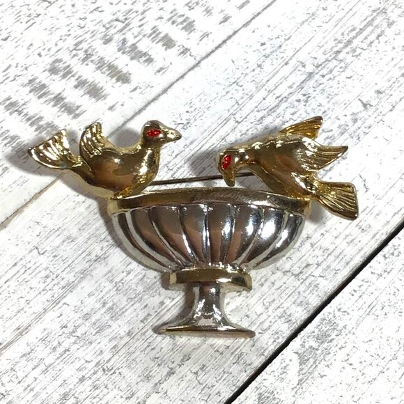 Vintage Gold Silver Tone Bird Brooch Pin Red Enamel Eyes - Picture 1 of 3